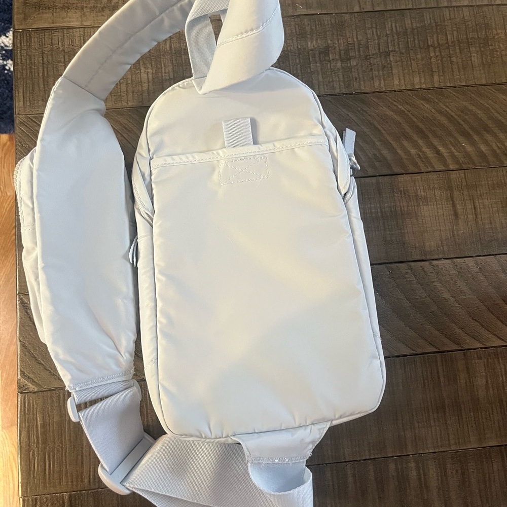Adidas White Crossbody Bag Minimalist Design Everyday Use